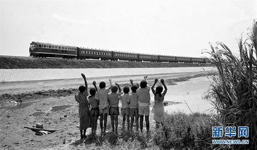 (新华全媒头条·图文互动)(7)中国外长连续30年首访均赴非洲 中非友好历久弥坚